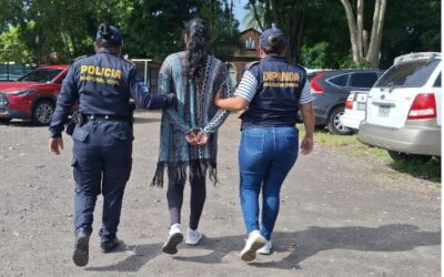 Presunta pandillera detenida en Escuintla tiene 11 órdenes de captura