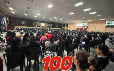 Cerca de 400 docentes acuden a capacitación para aplicar a plazas
