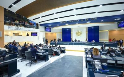 Congreso de El Salvador aprueba reelección indefinida