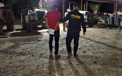 Según PNC esposos y hombre ingerían licor y todo termina en tragedia