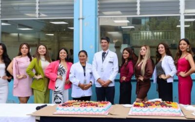 Candidatas a Señorita Quetzaltenango comparten con pacientes en el HRO