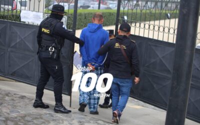 Un detenido en dos allanamientos en las zonas 1 y 9 de Quetzaltenango