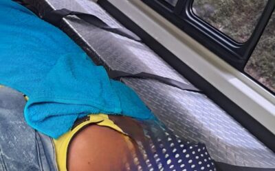 Un herido en colisión entre motocicleta y microbús