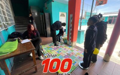 Universitarios desarrollan jornada de medición y peso en escuela de Xela