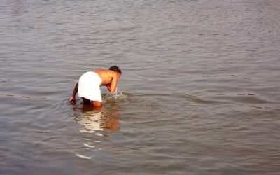 Buscan a joven que arrastró crecida de río ayer por la tarde