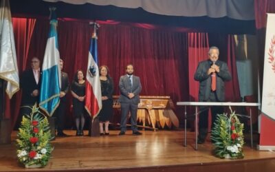 Juramentan a nueva junta directiva de la Asociación de Abogados y Notarios de Quetzaltenango.