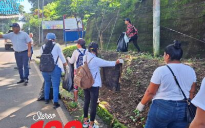 Realizan jornada de limpieza en El Asintal, Retalhuleu