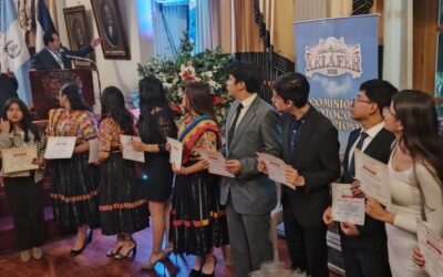 Juramentan a nuevos ciudadanos en Quetzaltenango