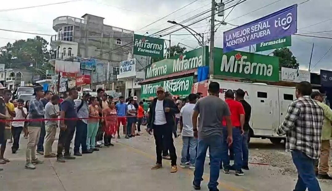 Asalto a camión de valores deja dos muertos y tres heridos