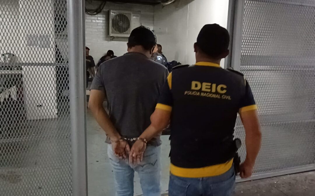 PNC recaptura a presunto integrante de banda dedicada al robo de camiones