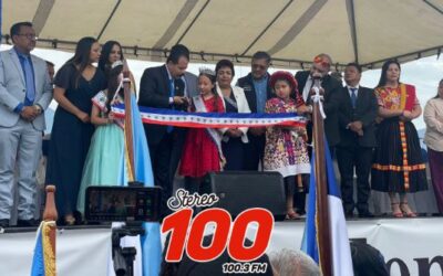 Con desfile de primaria inauguran XelaFer 2025