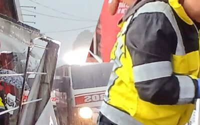 Hombre herido tras caída de rótulo publicitario en Coatepeque