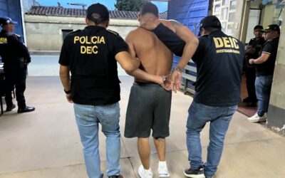 Capturan a guardia del Sistema Penitenciario en Quiché cuando recibía Q10 mil de “talacha”