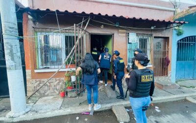 Realizan más de 60 allanamientos en distintos puntos del país