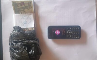 Incautan 18 celulares y marihuana en requisa en cárcel de mujeres en Quetzaltenango.