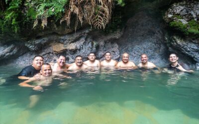 Bronco disfruta de las Fuentes Georginas antes de su concierto en Xela