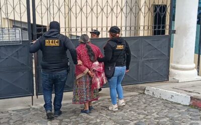Dos capturas en allanamientos en Quetzaltenango y zona 18 de Guatemala