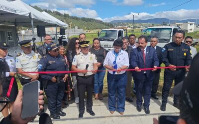 Inauguran predio para vehículos consignados en Quetzaltenango