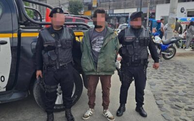 Capturan a hombre con droga en La Esperanza, Quetzaltenango