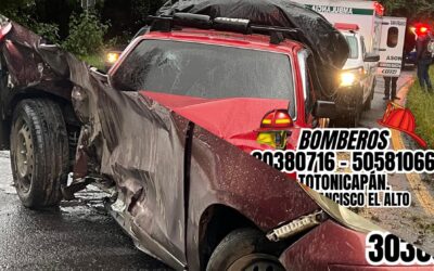 Dos personas resultan heridas en ruta a Alaska