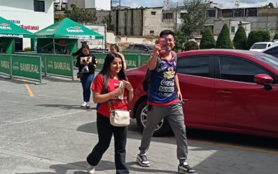 Superchivos reciben sus entradas para la final