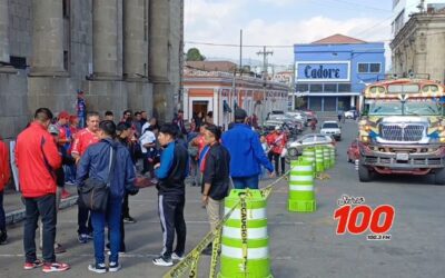 Confirman 50 buses para apoyar a Xelajú MC en el partido de vuelta de la final de Copa Centroamericana