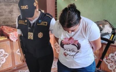 PNC arresta a mujer que tenía más de Q180 mil de dudosa procedencia
