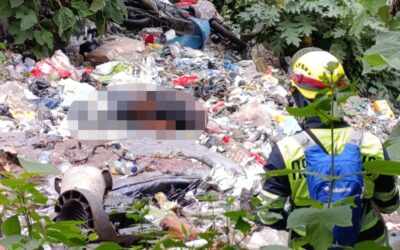 Hallan en barranco el cadáver de motorista