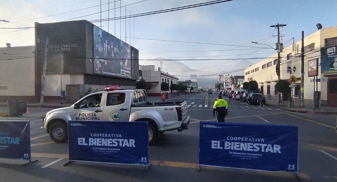 Amplio cierre vial en zona 3 de Xela por carrera 5K