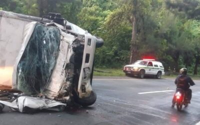 Un fallecido tras accidente en bajada de Las Cañas