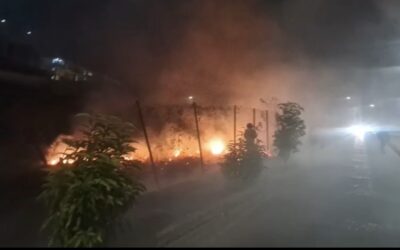 Incendio rastrero en la Cuesta Blanca, zona 3 de Xela
