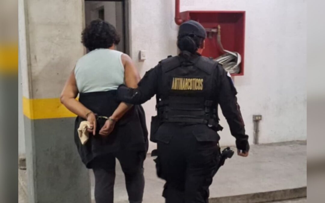 Capturan a mexicana que transportaba 20 paquetes de marihuana en un autobús en Retalhuleu