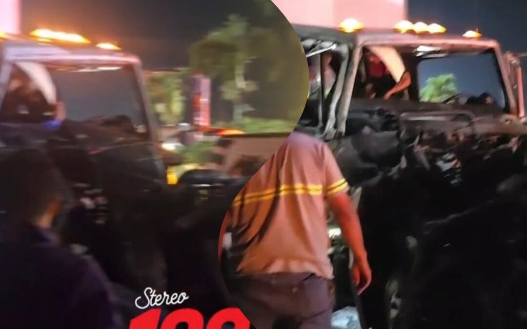 Fuerte accidente en el cruce de 4 Caminos, San Sebastián Retalhuleu