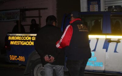 Capturan a hombre durante allanamiento en San Andrés Xecul, Totonicapán