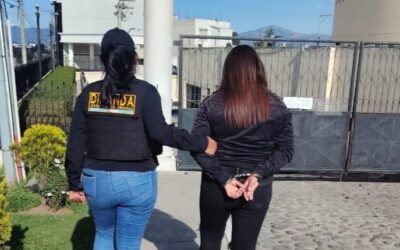 Capturan a Mujer señalada de Extorsión en Quetzaltenango.