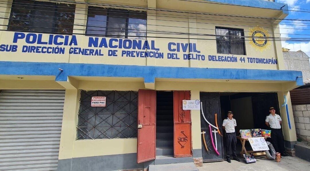 Campaña “Un Juguete por mi Comunidad” llega a Totonicapán