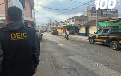 Robo a agente bancario en zona 1 de Xela queda registrado en video