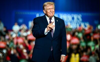 El presidente estadounidense, Donald Trump, destituye a casi 30 diplomáticos de carrera de puestos de embajadores