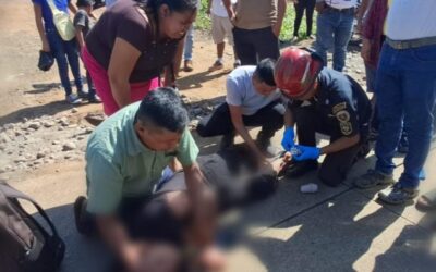Menor de edad, quien iba en motocicleta, protagoniza accidente