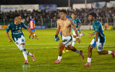 Antigua elimina a Xelajú; así quedan las semifinales del Apertura 2025