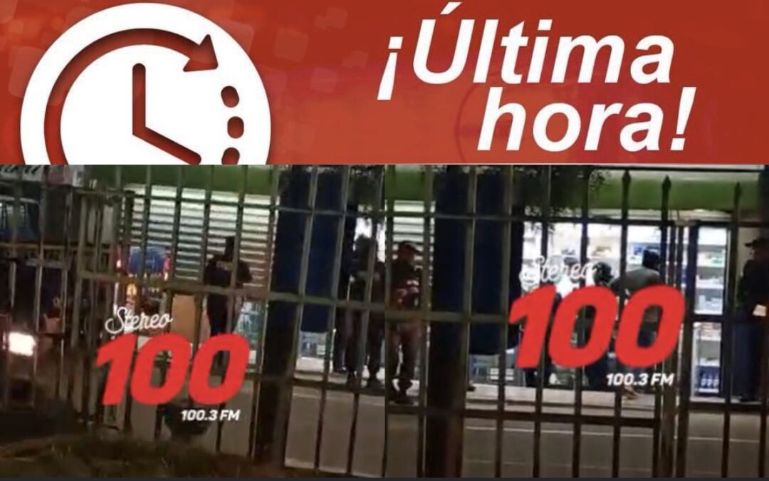 Asalto frente al Hospital Robles zona 1 de Xela