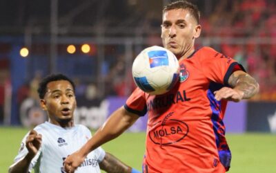 Xelajú MC refuerza su ataque con la incorporación del panameño Yair Fernando Jaén Reina