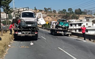 Accidente en la Autopista Los Altos deja tres heridos.