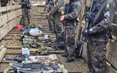 Operativo interinstitucional en Petén deja cinco capturados, armas incautadas y erradicación de plantación de marihuana.