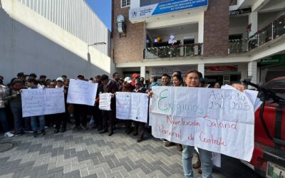Trabajadores de salud inconformes por salario que reciben