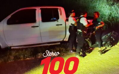 Mujer, quien iba ebria, colisiona contra picop en Retalhuleu