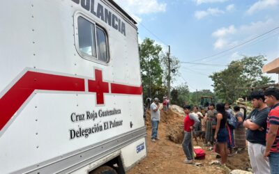 Trabajador soterrado en sistema de drenaje en El Palmar