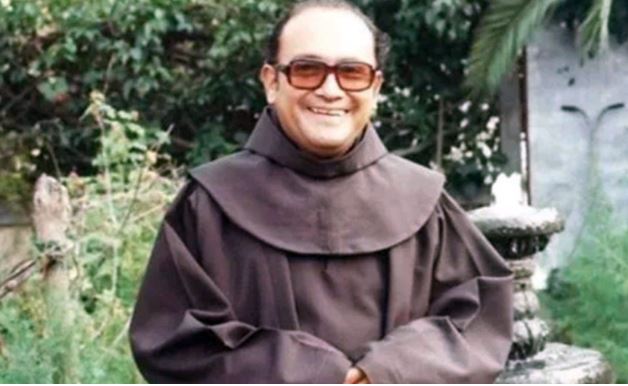 SACERDOTE