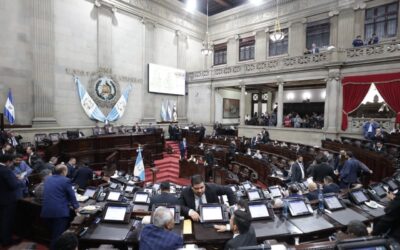 Congreso ratifica estado de sitio a nivel nacional por 30 días