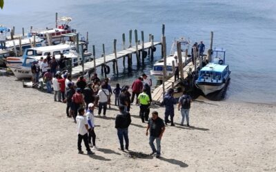 Vuelco de embarcación en el lago de Atitlán deja un fallecido y una persona desaparecida